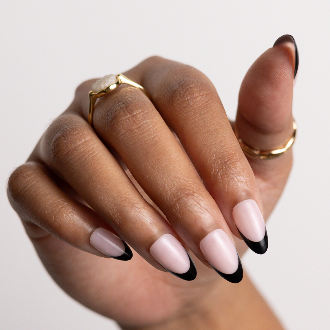 Midnight In Mojave, Maribella