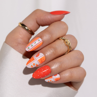 Pretty & Posh, Pippa