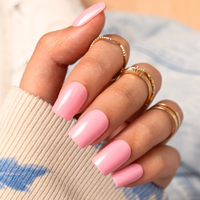 Charm & Checkmate, Chels