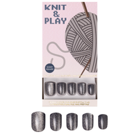 Patterns & Pleats, Prissie