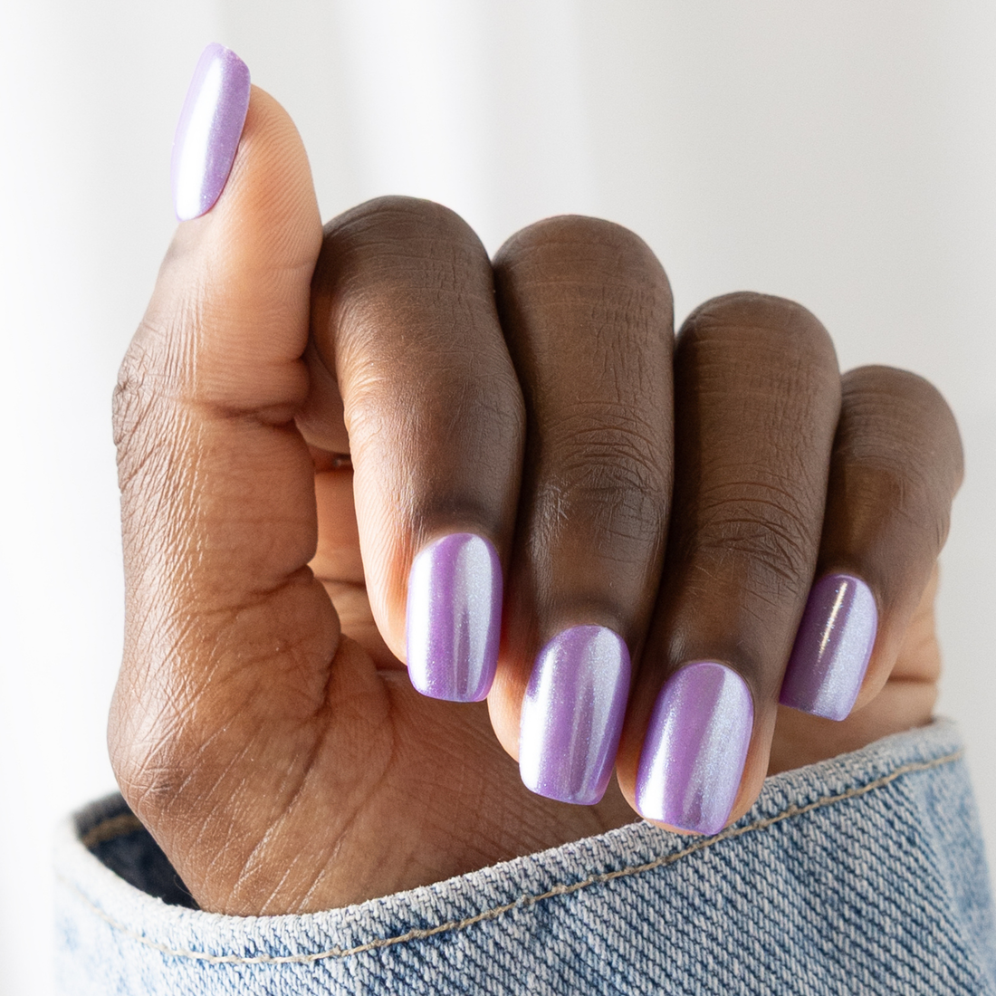 Violet Skies, Viv