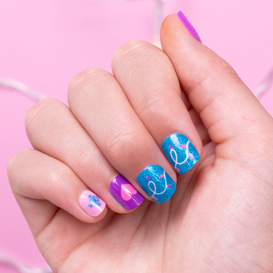 Wrapped in Joy, Aria