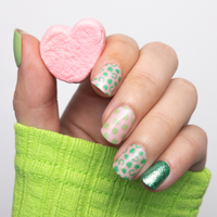 Pinch-Proof Besties, Bronagh