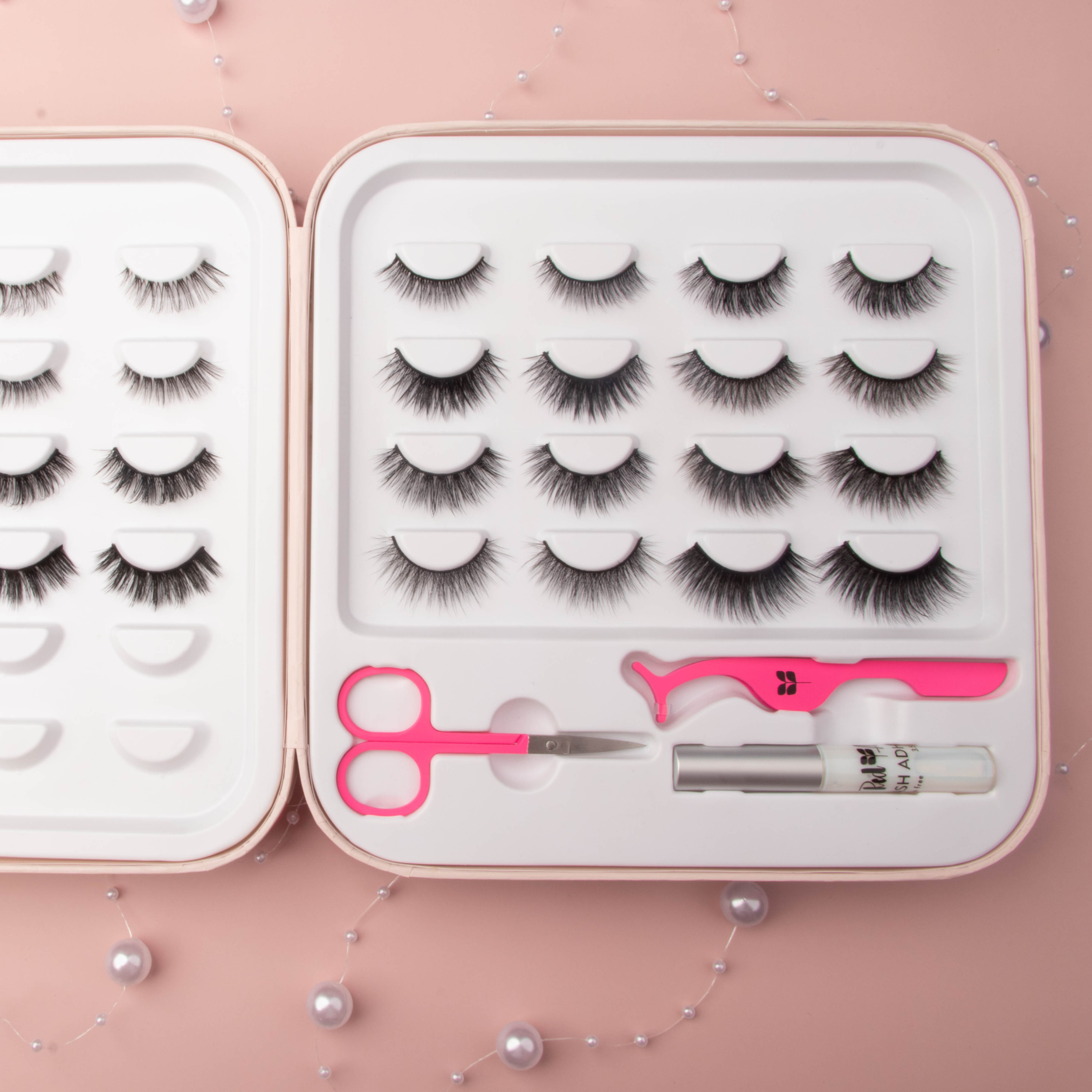 Ultimate Lash Book - Store Your Favorite False Eyelashes | Red Aspen