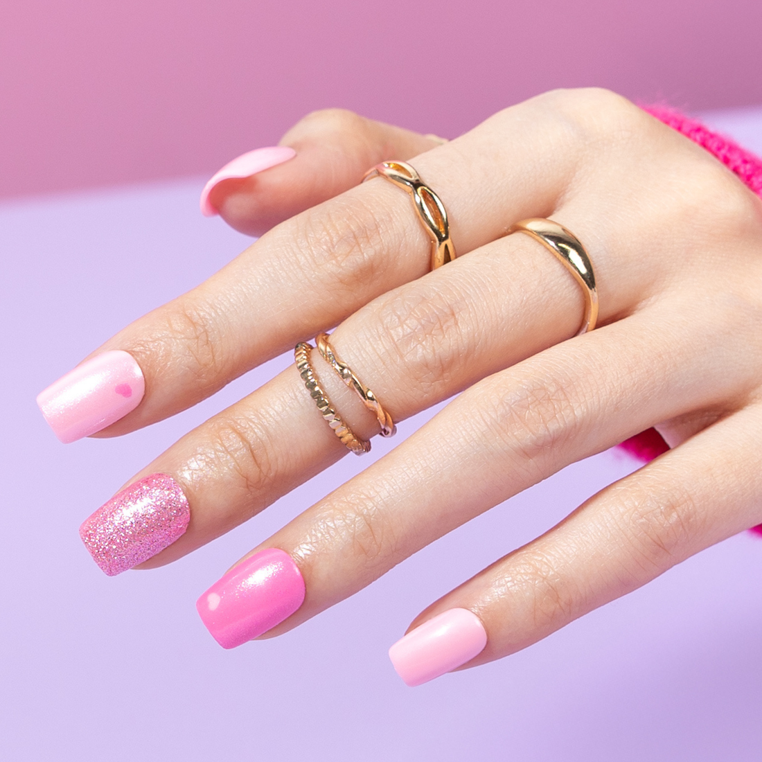 Hugs & Kisses, Renee