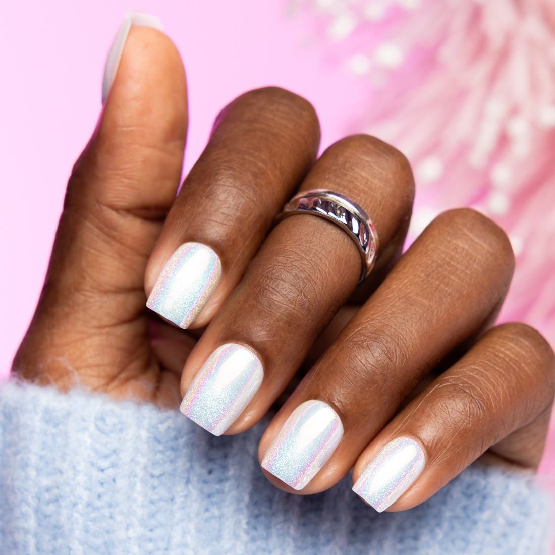 Flurries of Glam, Gia