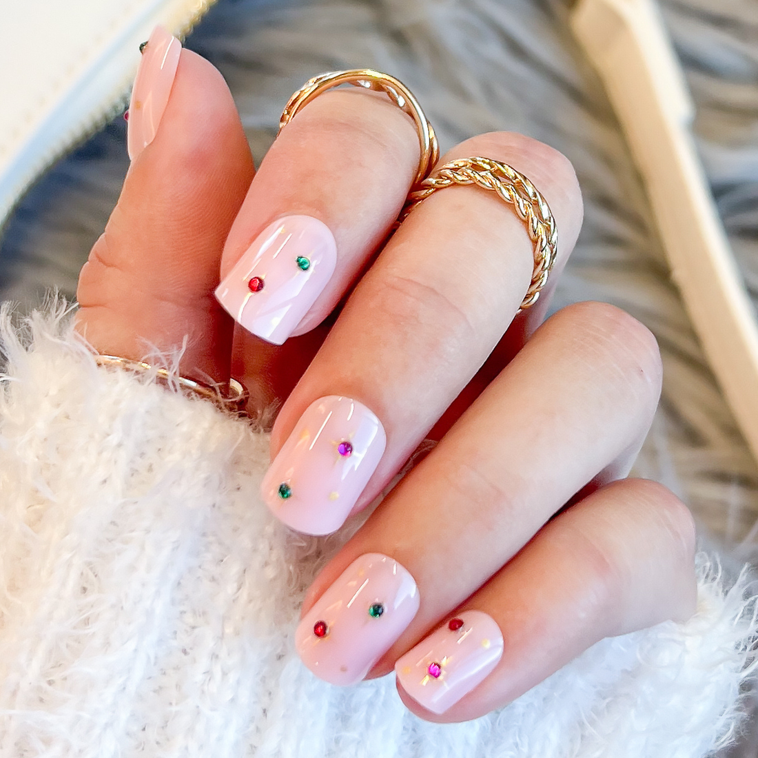 Giulia's Glistening Gifts