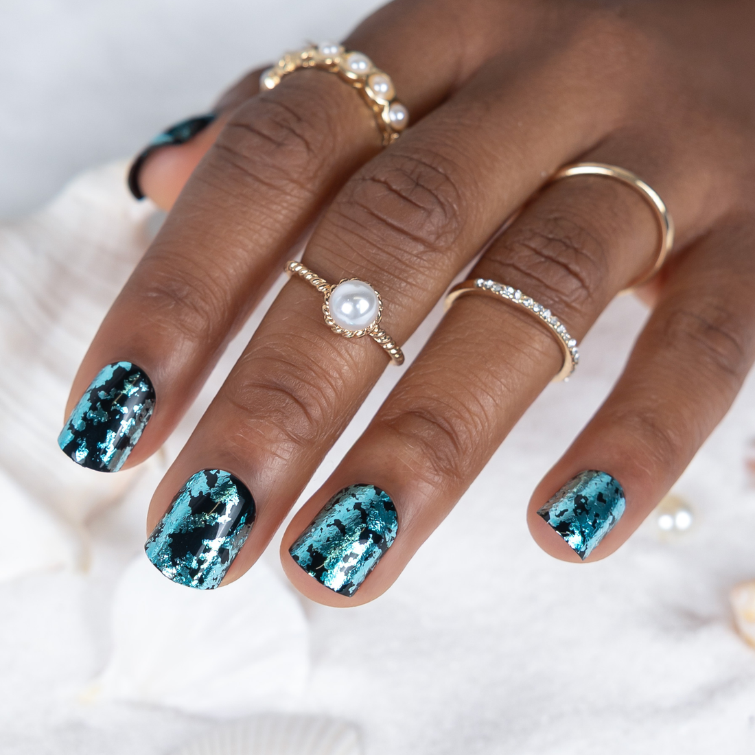 Waves and Whispers, Willa