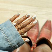 Broncs and Bling, Taycie