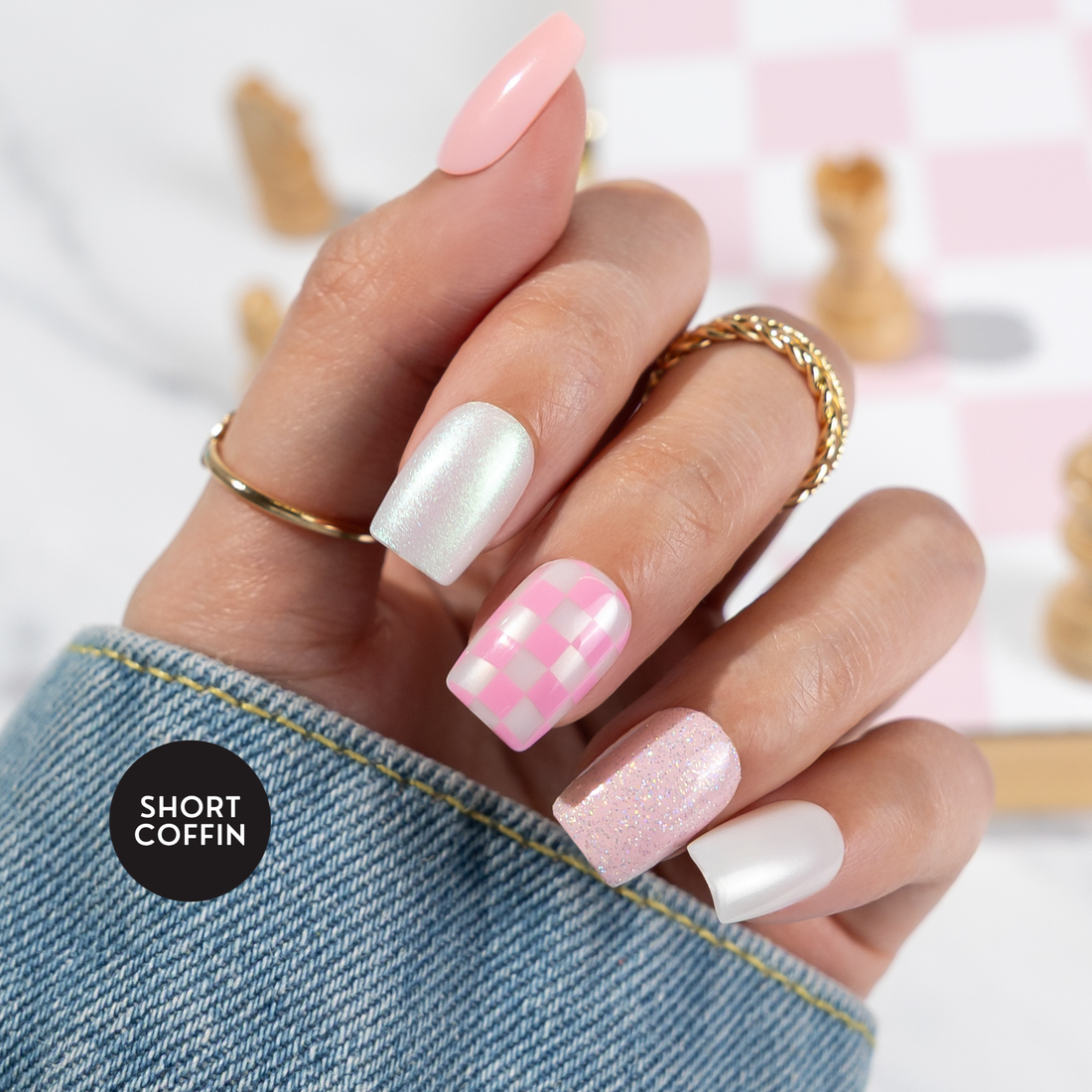 Bold & Bossy, Bellarose