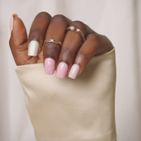 Charm & Checkmate, Chels